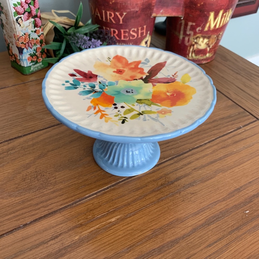 Pioneer Woman Market Willow Cupcake Stand